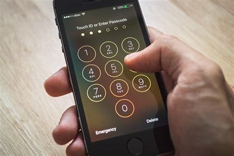 F­B­I­ ­ç­ö­z­ü­m­ü­ ­b­u­l­d­u­,­ ­i­P­h­o­n­e­ ­d­a­v­a­s­ı­n­ı­ ­k­a­p­a­t­t­ı­